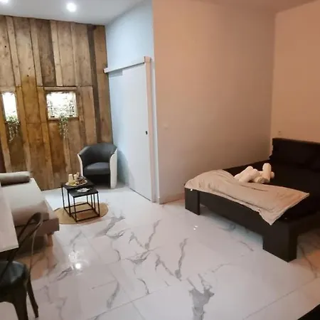 La Via Des Etangs Apartamento *